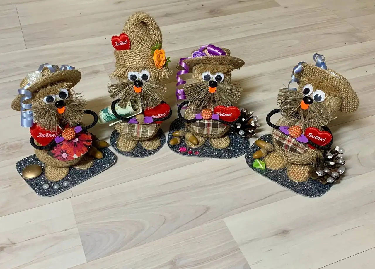 Продам домовых ручной работы