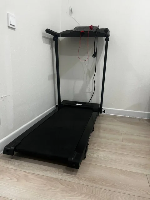 Продам беговую дорожку в идеальном состоянии - Хобби и отдых в Пенза