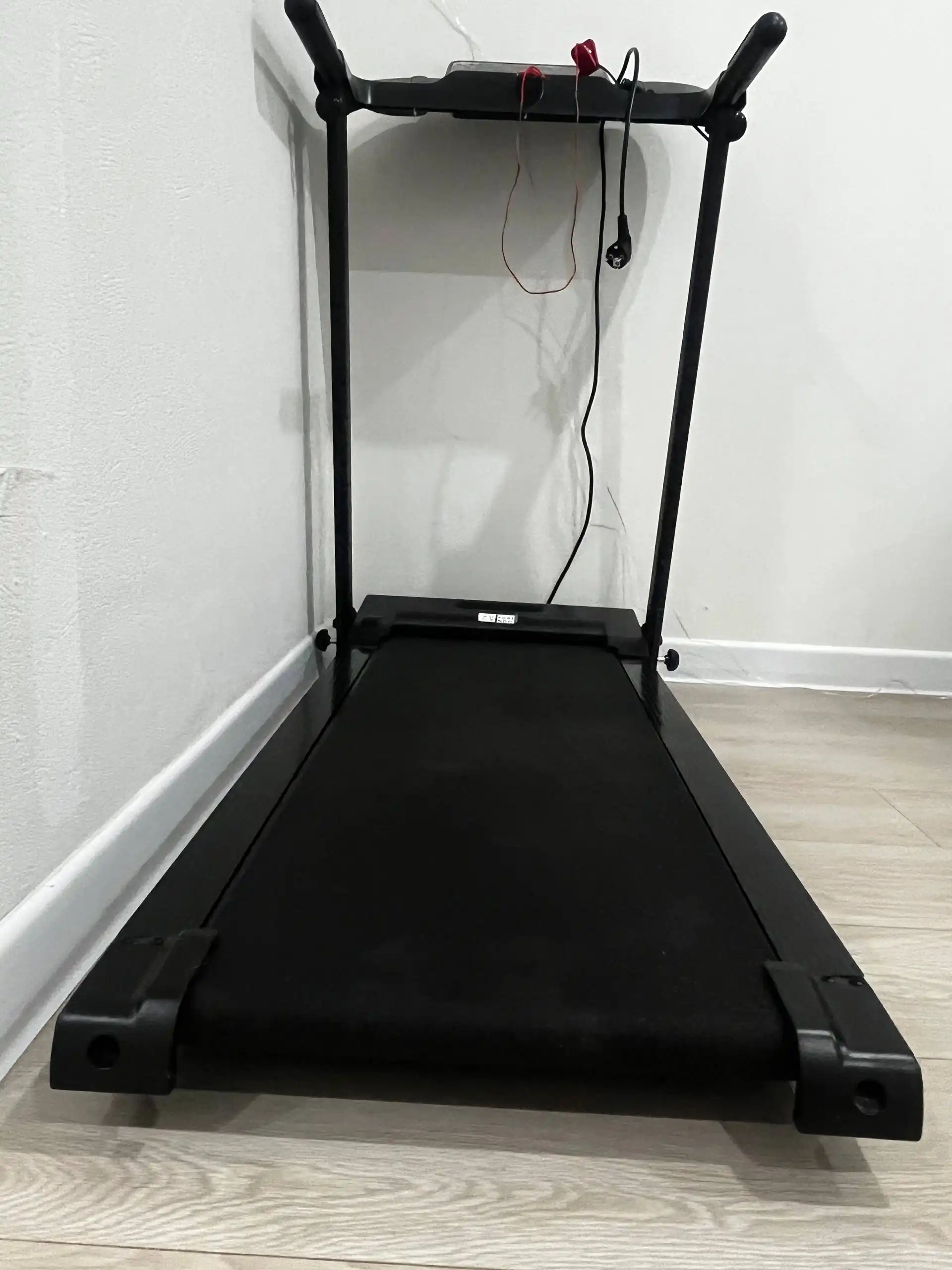 Продам беговую дорожку в идеальном состоянии