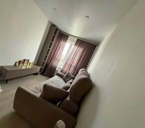 Продается шкаф и тумбочка - Розыгрыши/Лотереи в Пенза