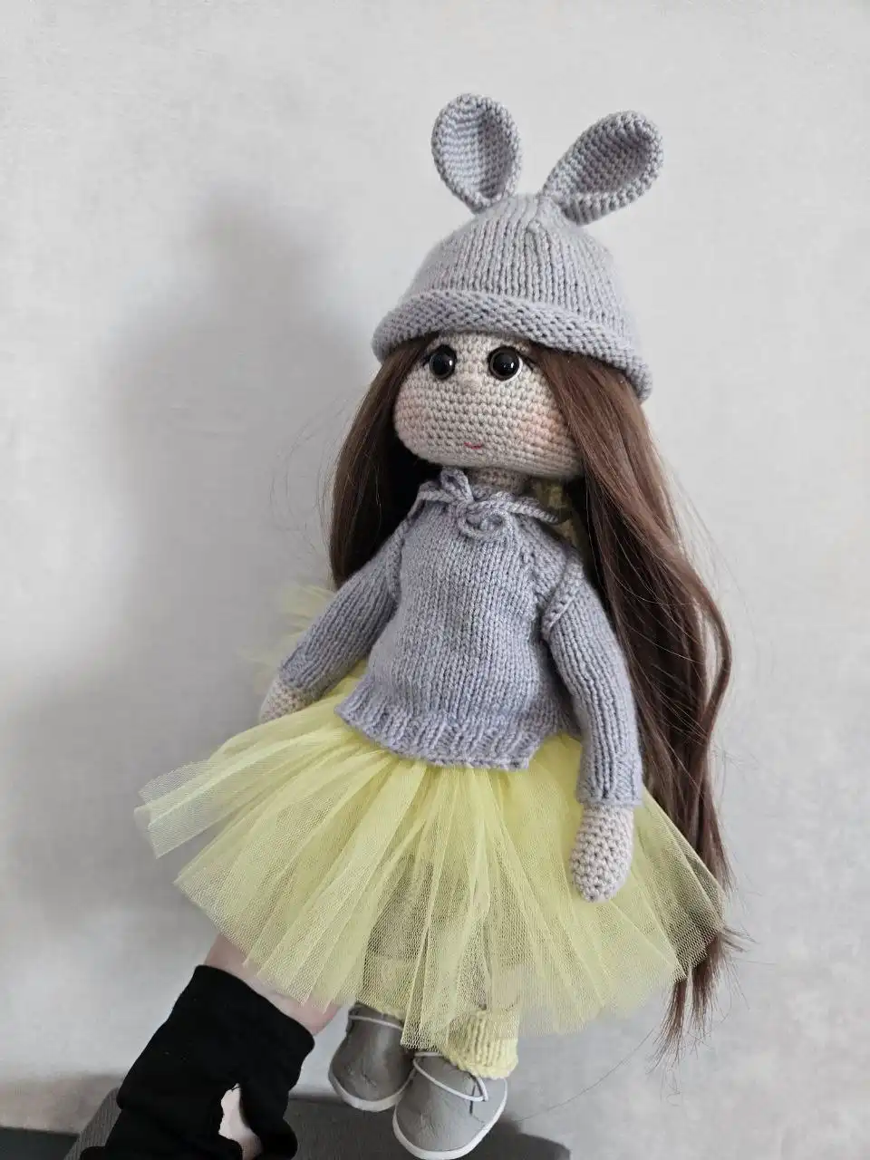 Вязаная кукла ручной работы с комплектом одежды - Рукоделие (Хобби и отдых) в Пенза