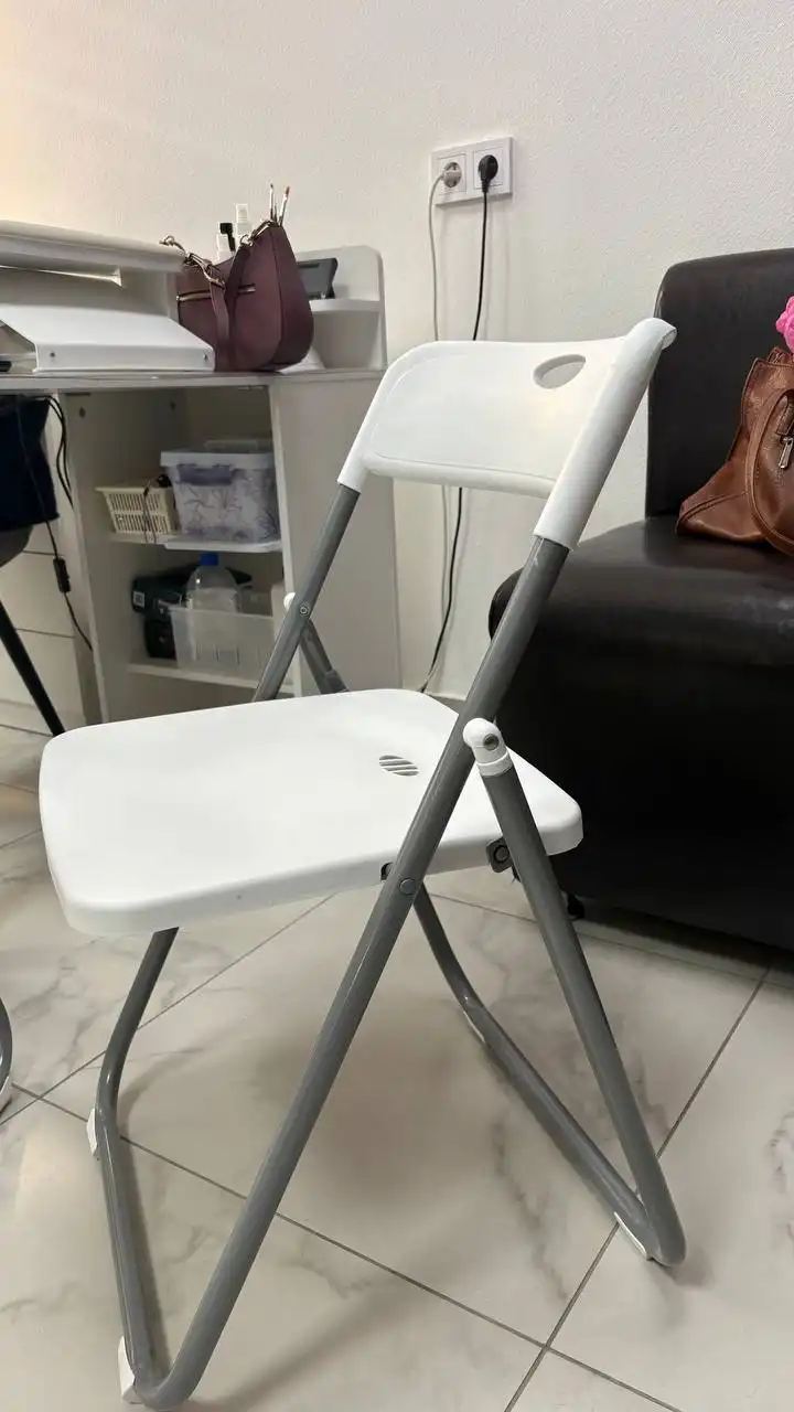 Продам 2 складных стула в отличном состоянии - Мебель (Для дома и дачи) в Пенза