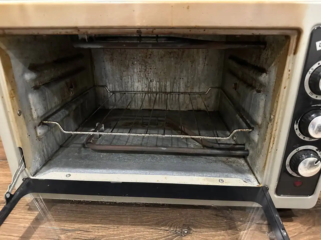 Продам духовой шкаф переносной - Кухонная техника (Для дома и дачи) в Пенза