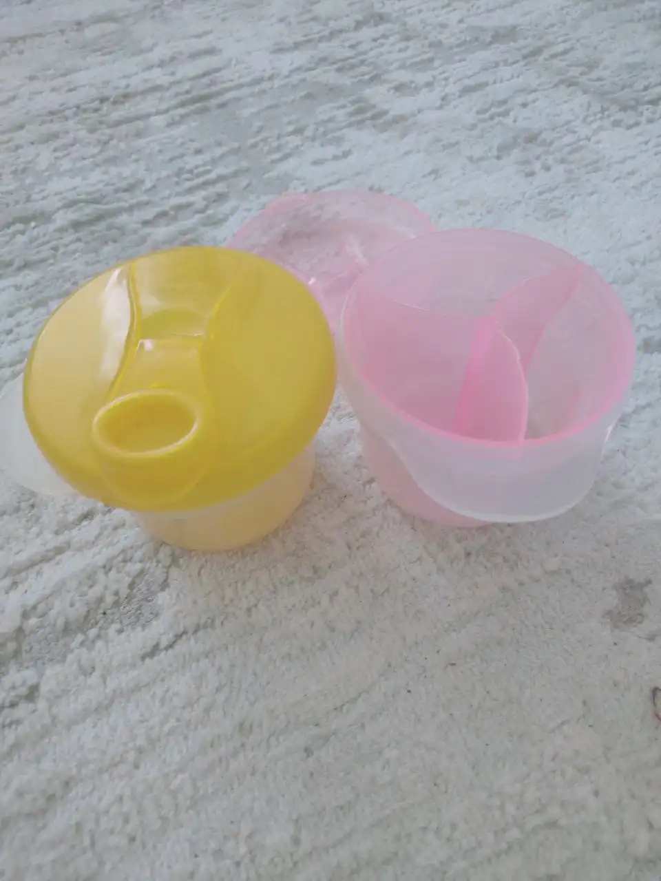 Контейнеры для смеси и прорезыватель-погремушка - Товары для детей в Пенза