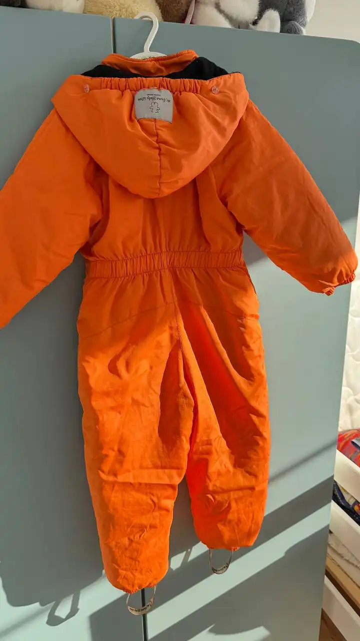 Продам зимний комбинезон 104 размер - Детская одежда (Товары для детей) в Пенза