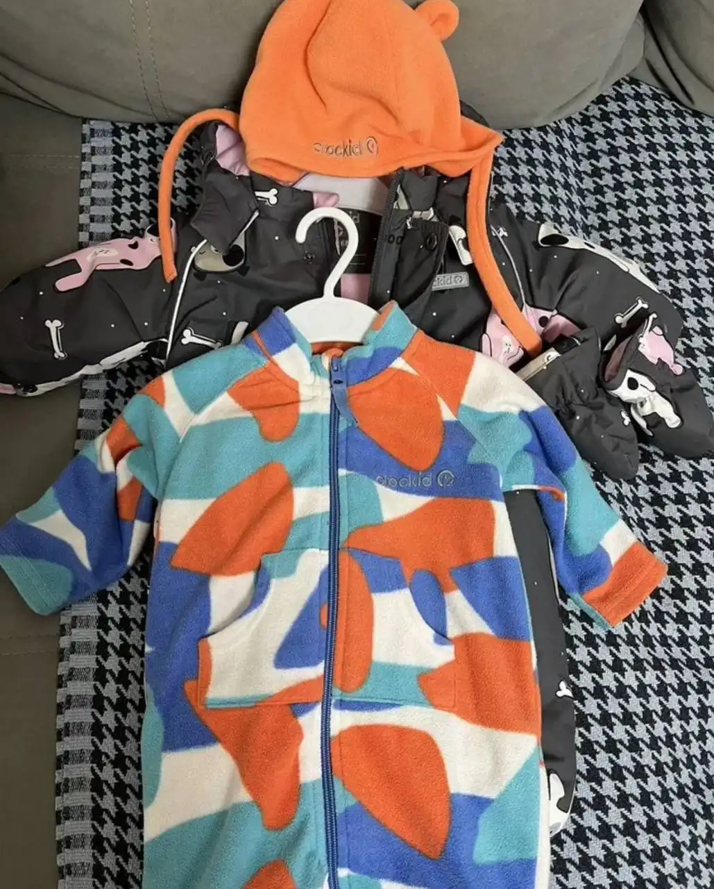 Продам зимний комбинезон Crockid с шапкой - Одежда для детей (Товары для детей) в Пенза