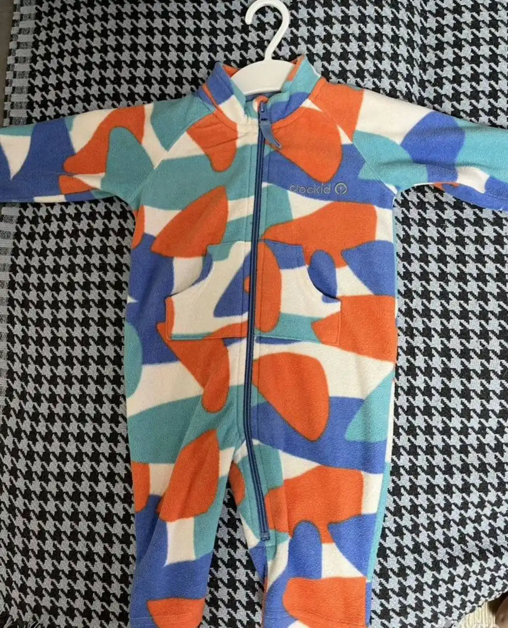 Продам зимний комбинезон Crockid с шапкой - Одежда для детей (Товары для детей) в Пенза