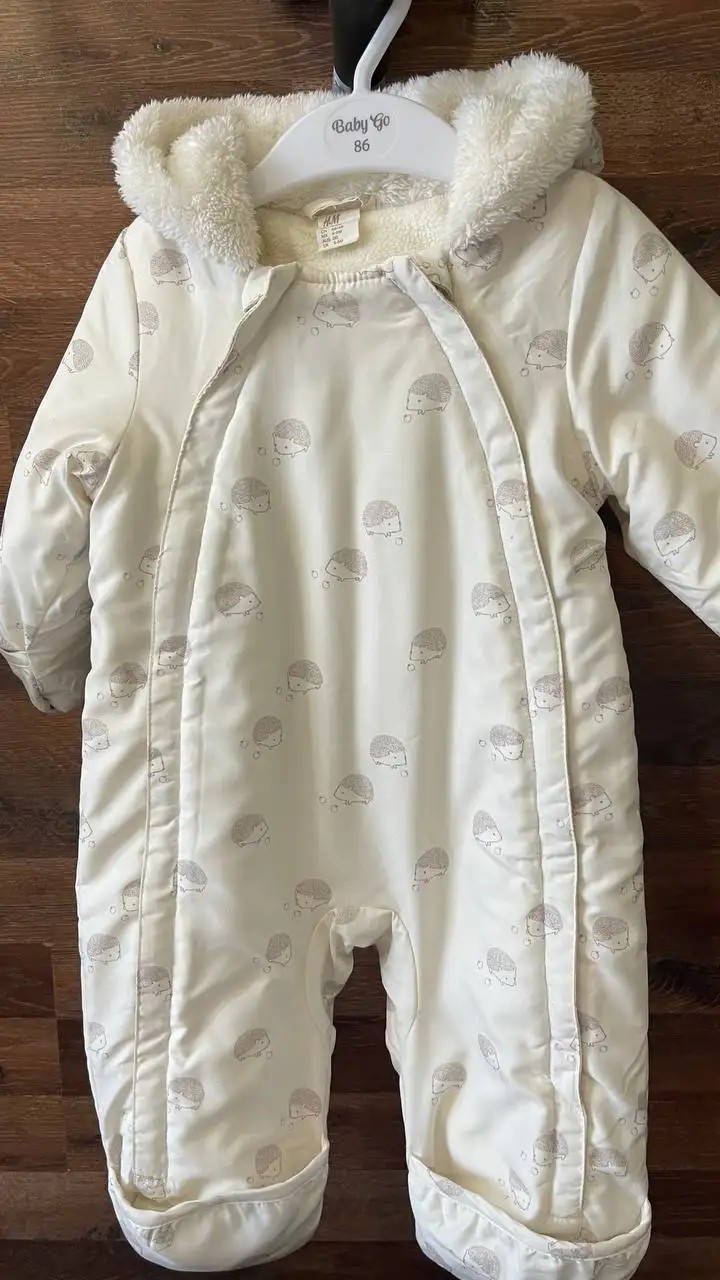 Демисезонный комбинезон H&M размер 68 - Детская одежда (Одежда) в Пенза