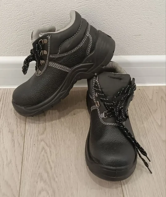 Ботинки рабочие высокие и короткие - Сумки в Пенза