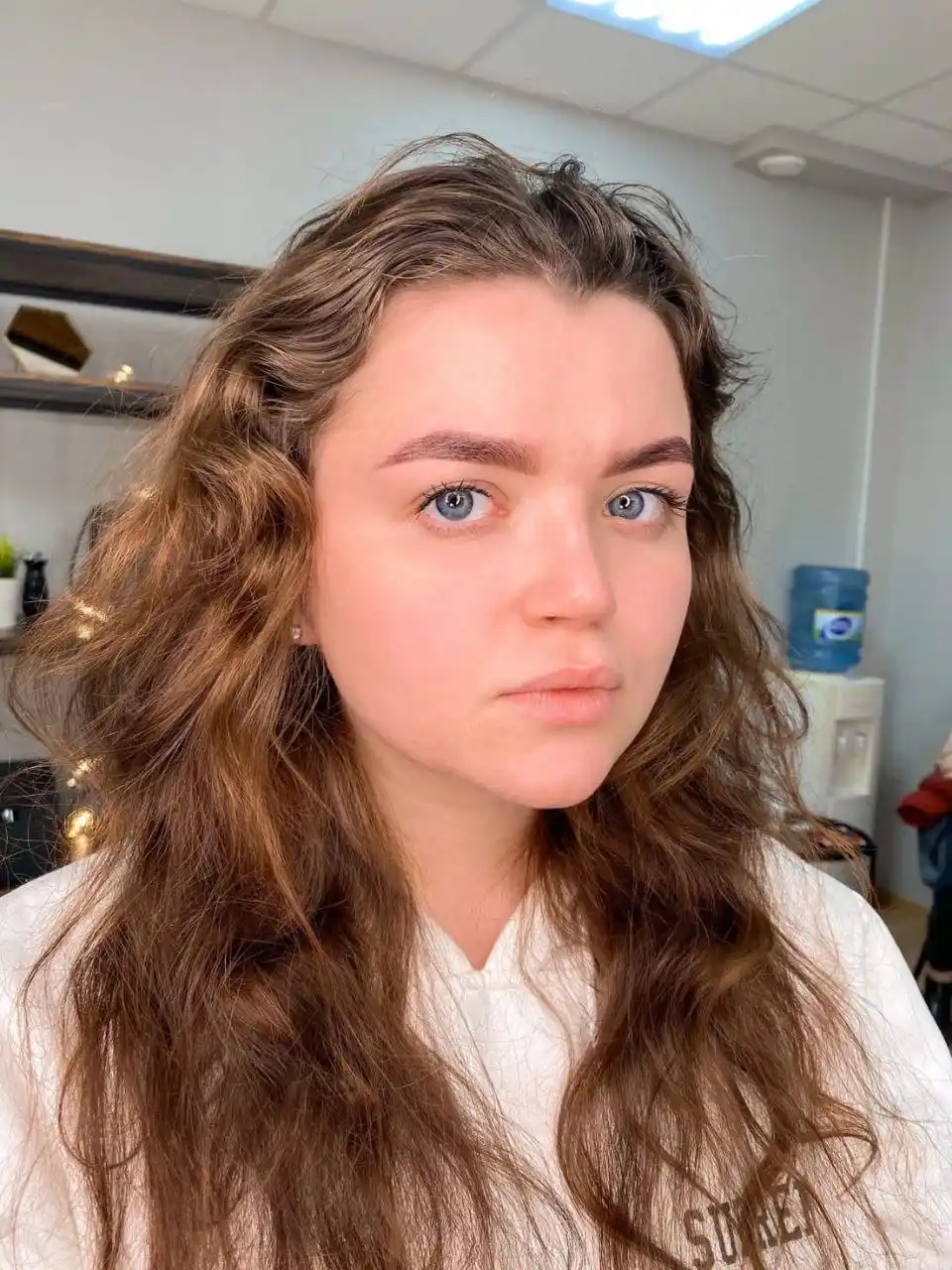 Услуги по уходу за бровями от сертифицированного специалиста