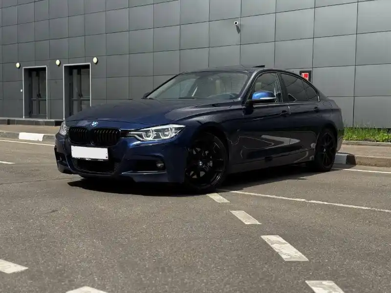 BMW 3 серии 2017 года - Авто в Москва