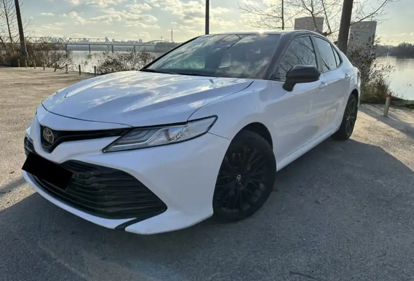 Toyota Camry 2021
