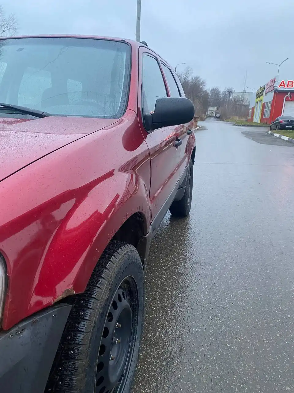 Ford Escape 2004 года