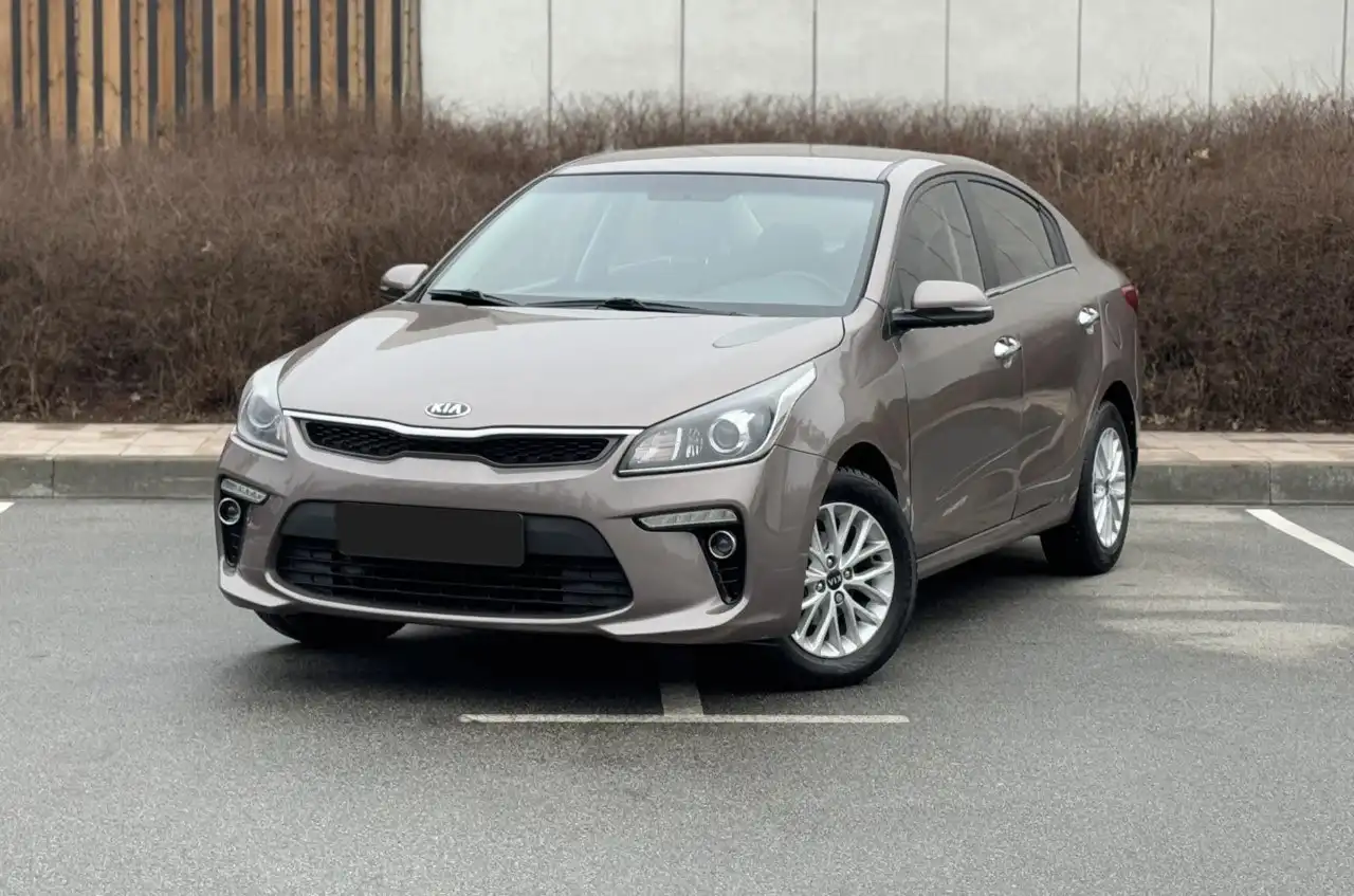Продажа Kia Rio 2017 года с автоматом