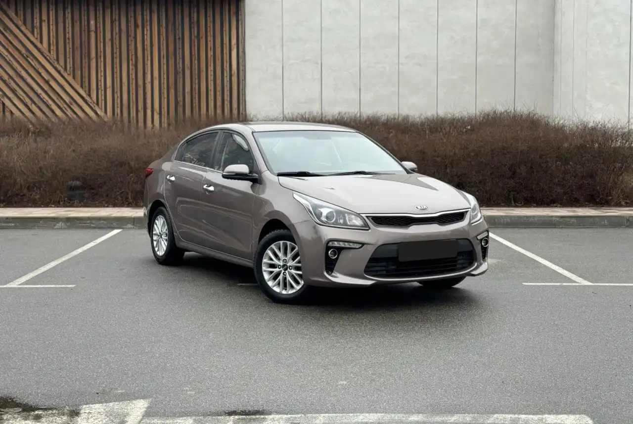 Продажа Kia Rio 2017 года с автоматом