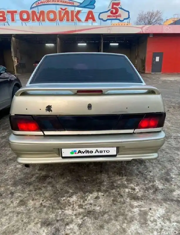 Продажа ВАЗ 2115 с новым стартером, генератором, ремнем