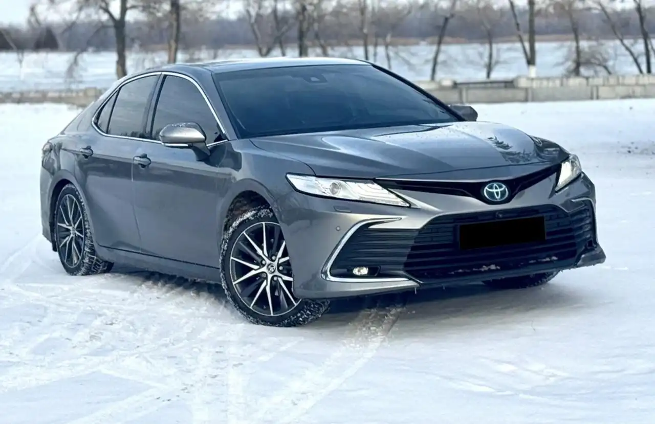 Toyota Camry Hybrid 2.5 - Легковые автомобили (Авто) в Челябинск