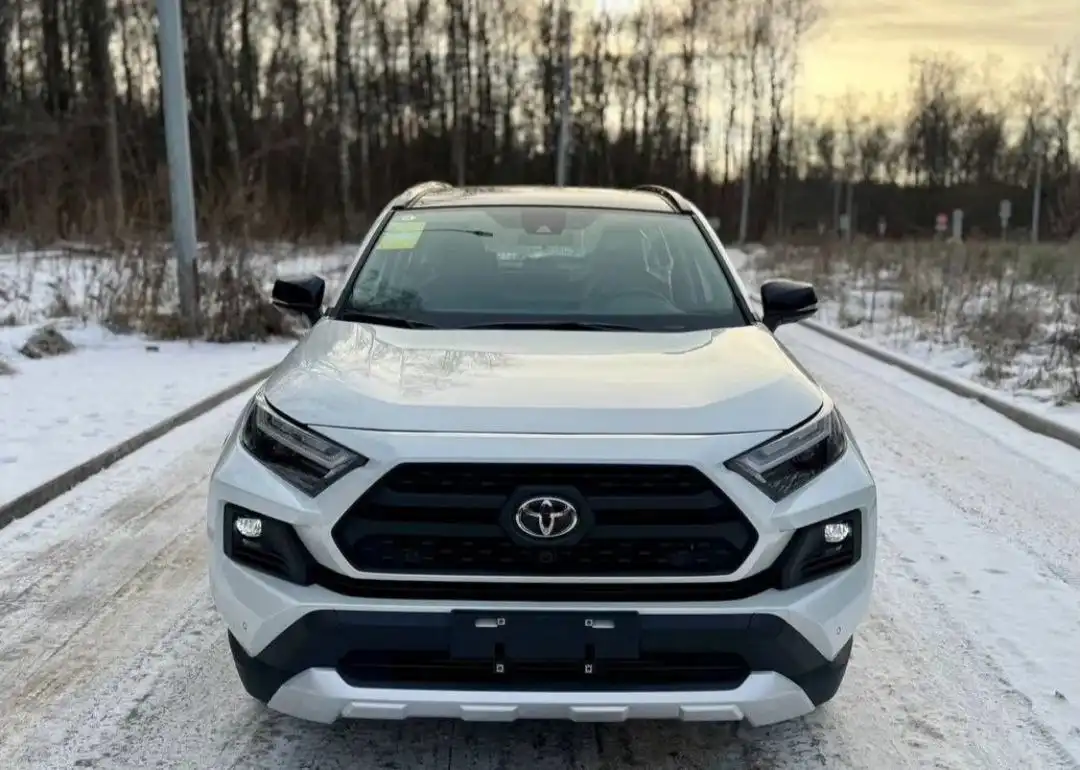 Toyota RAV4 5 поколение (XA50) 2025 года - Внедорожники/Кроссоверы (Авто) в Москва