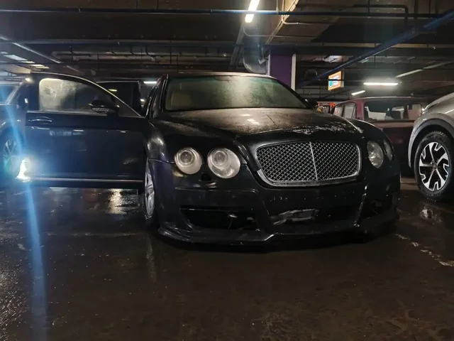 Bentley Continental 2005 года - не на ходу - Авторынок в Москва