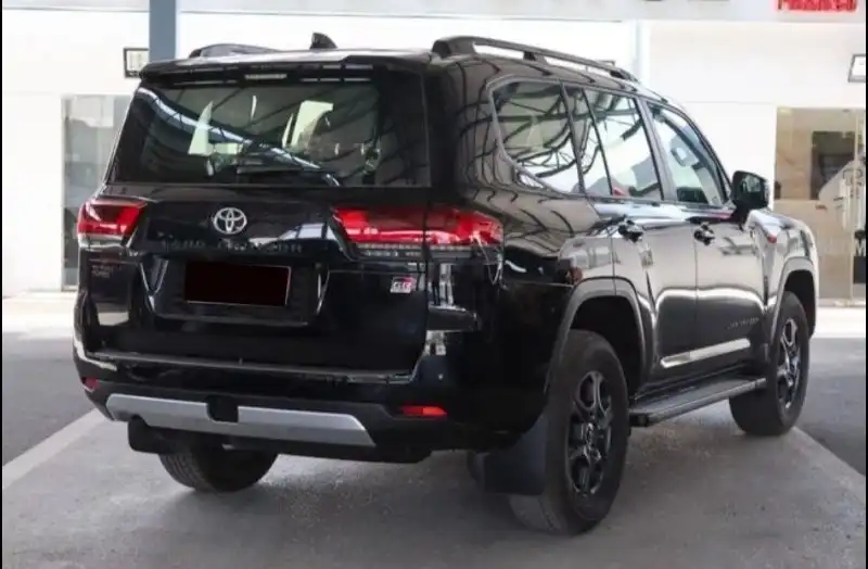 Toyota LC300 GR Sport 2025 года в Москве - Внедорожники (Авто) в Москва