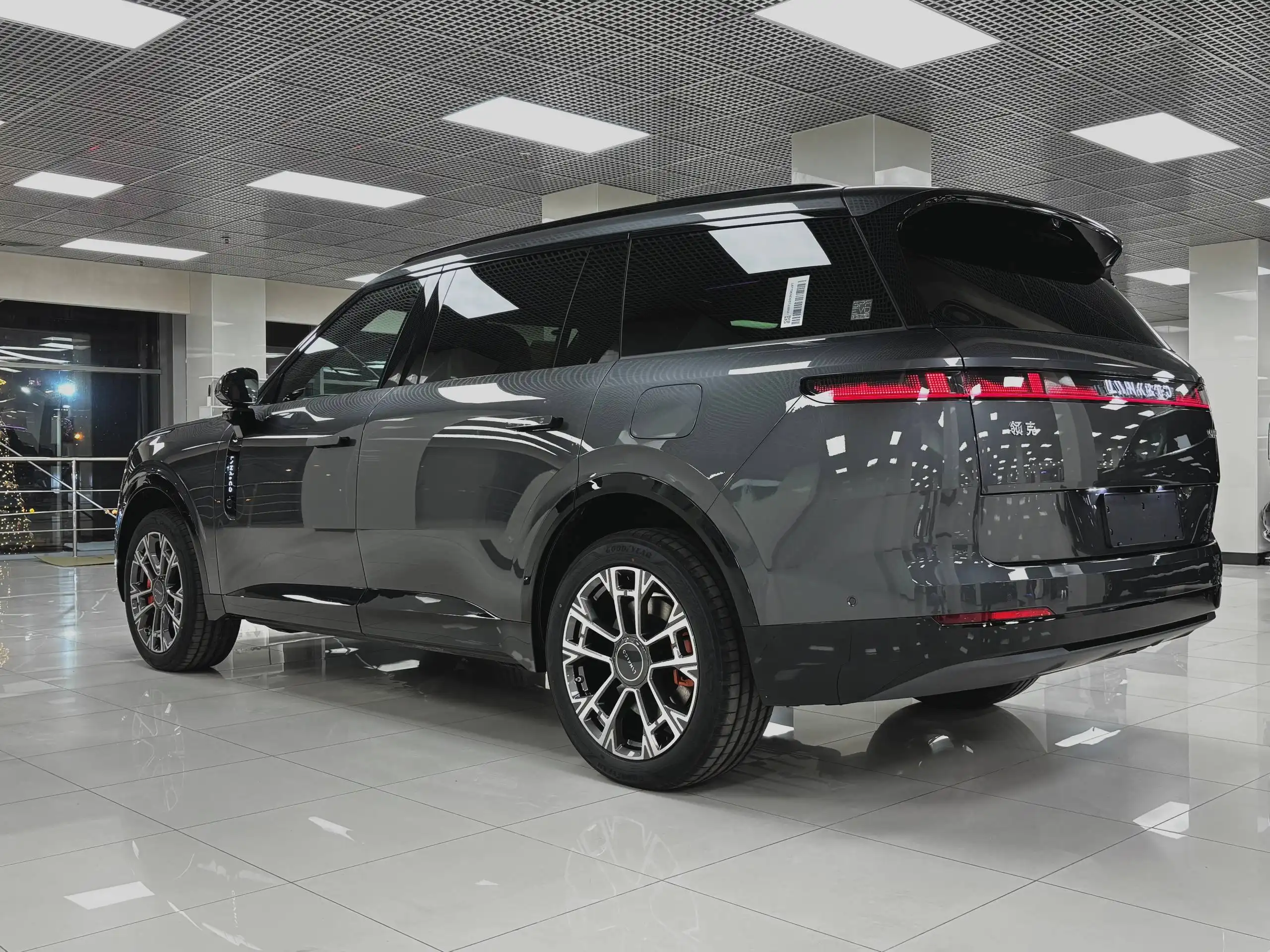 Lynk & Co 900 Ultra Премиальный кроссовер 2025 года - Авто в Москва