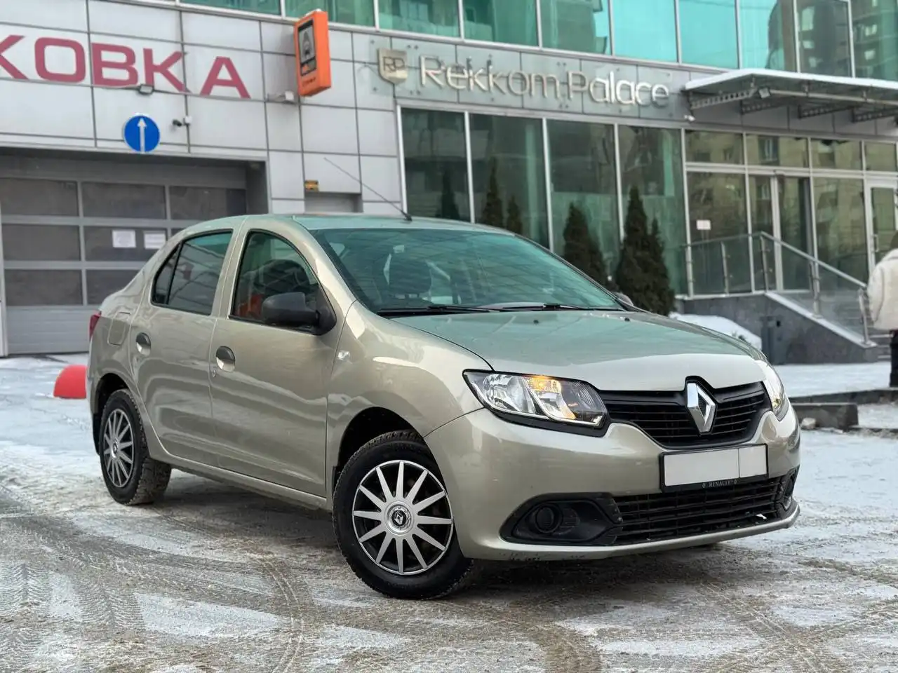 Рено Логан 2017 года - Легковые автомобили (Авто) в Челябинск