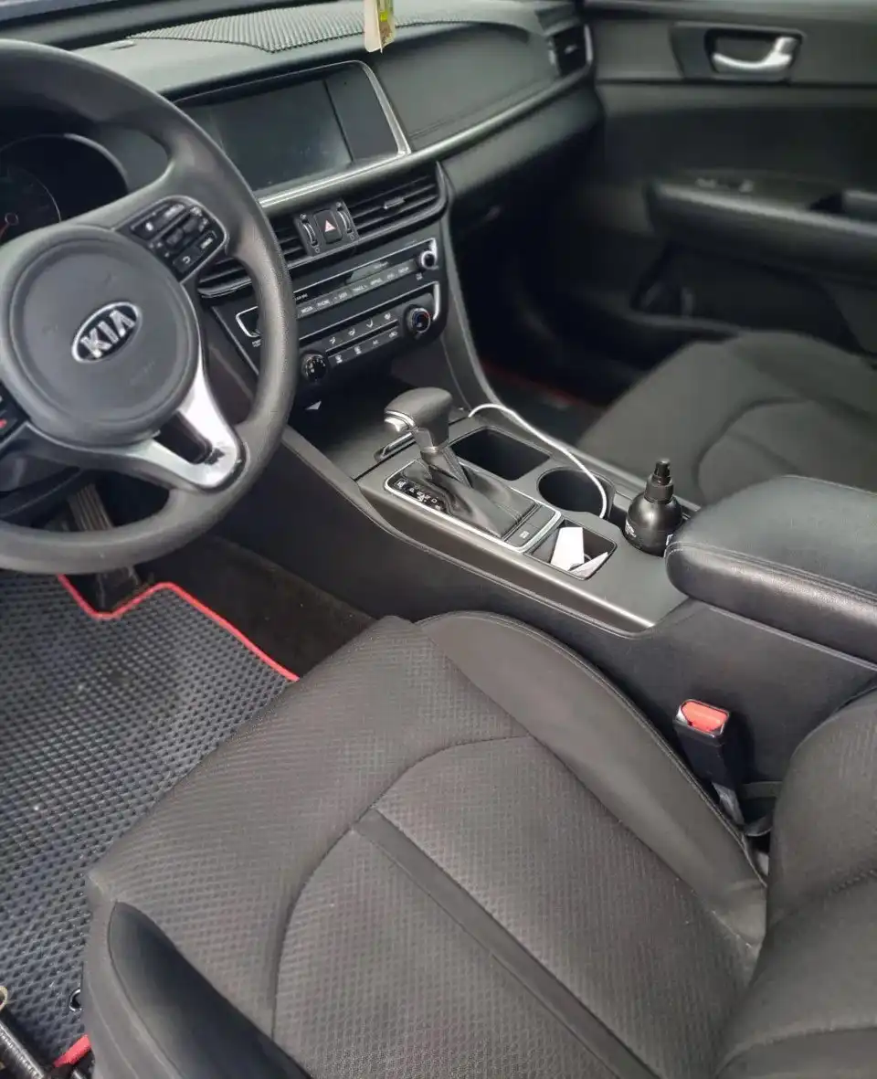 Продам Hyundai Elantra 2018 года - Легковые автомобили (Авто) в Челябинск