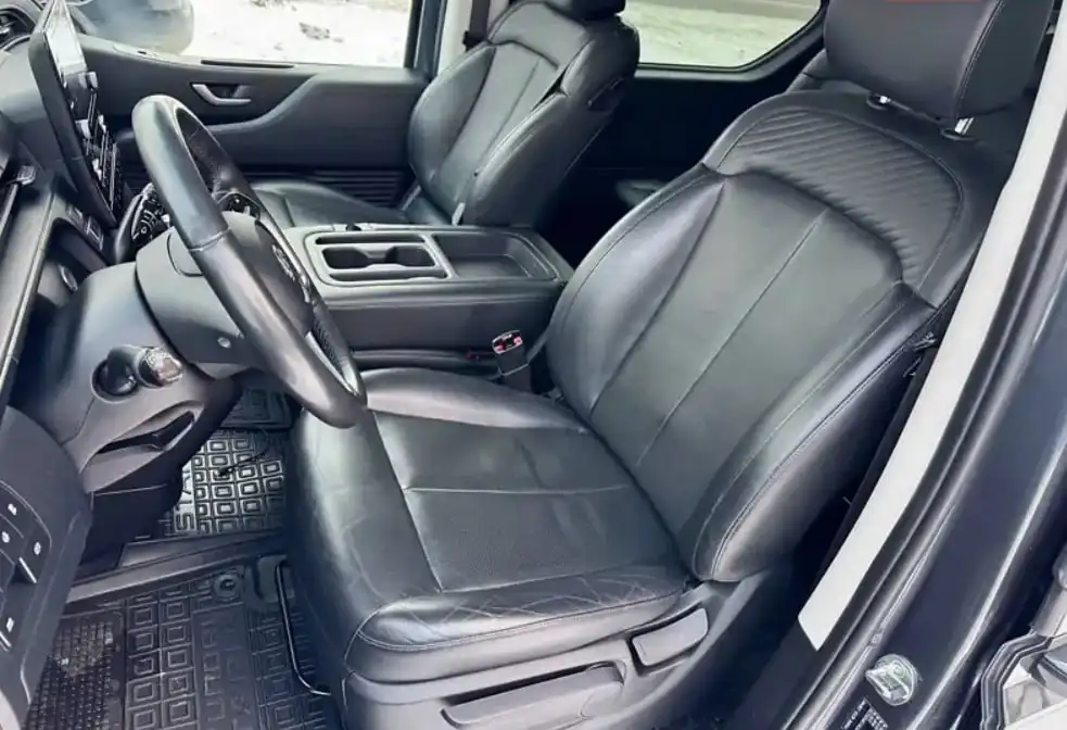 Hyundai Staria 2022 года выпуска в топовой комплектации - Легковые автомобили (Авто) в Челябинск