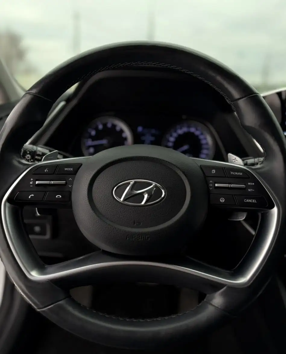 Hyundai Sonata 2019, 2.0 газ, автомат, пробег 139 000 км - Авто в Челябинск