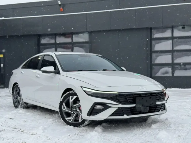 Продажа Hyundai Elantra 2024 года - частное объявление в Челябинск
