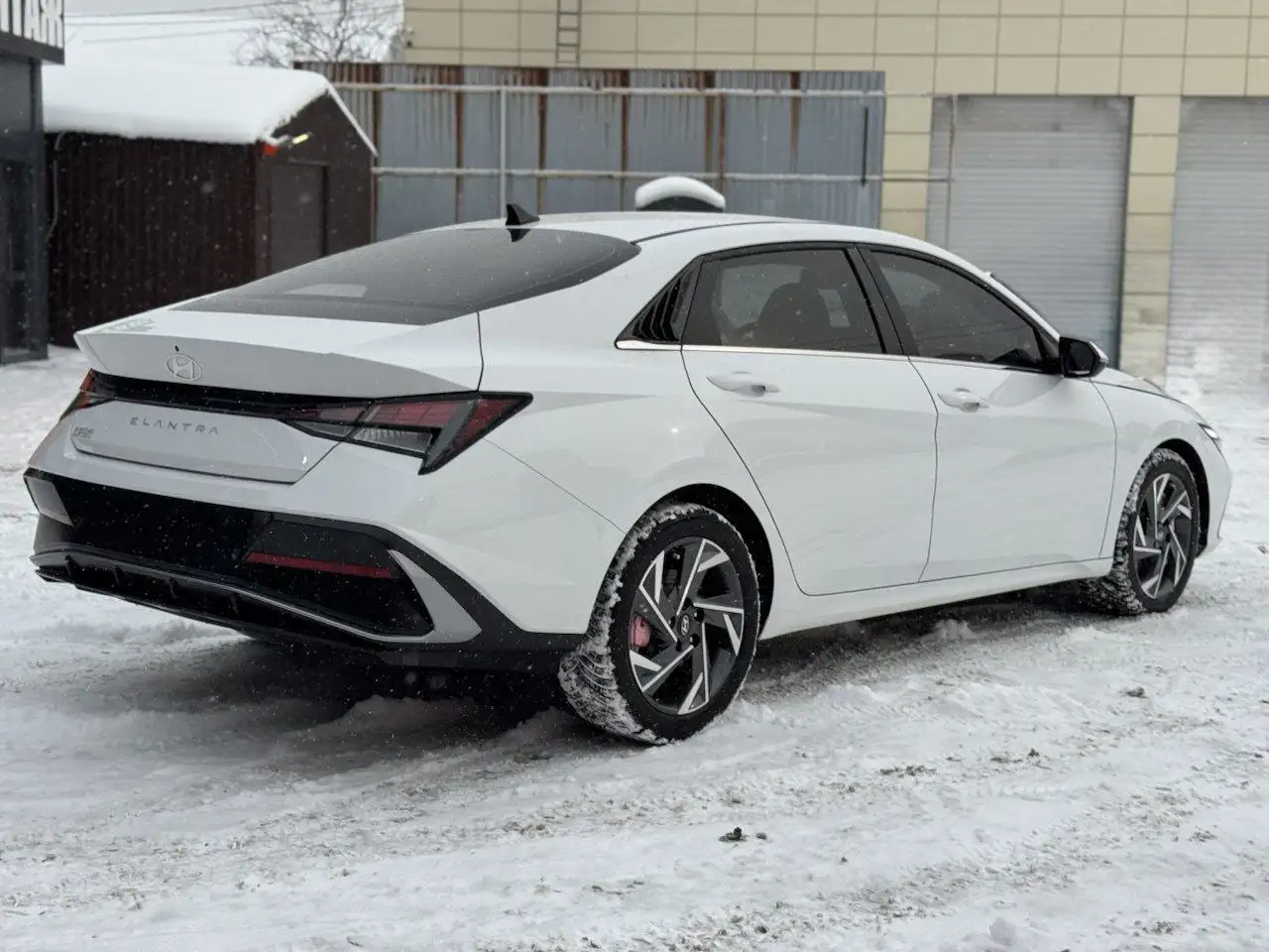 Продажа Hyundai Elantra 2024 года - Легковые автомобили (Авто) в Челябинск