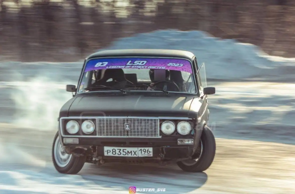 Продам ВАЗ 2106 с мотором 1.8 инжектор - Легковые автомобили (Авто) в Екатеринбург