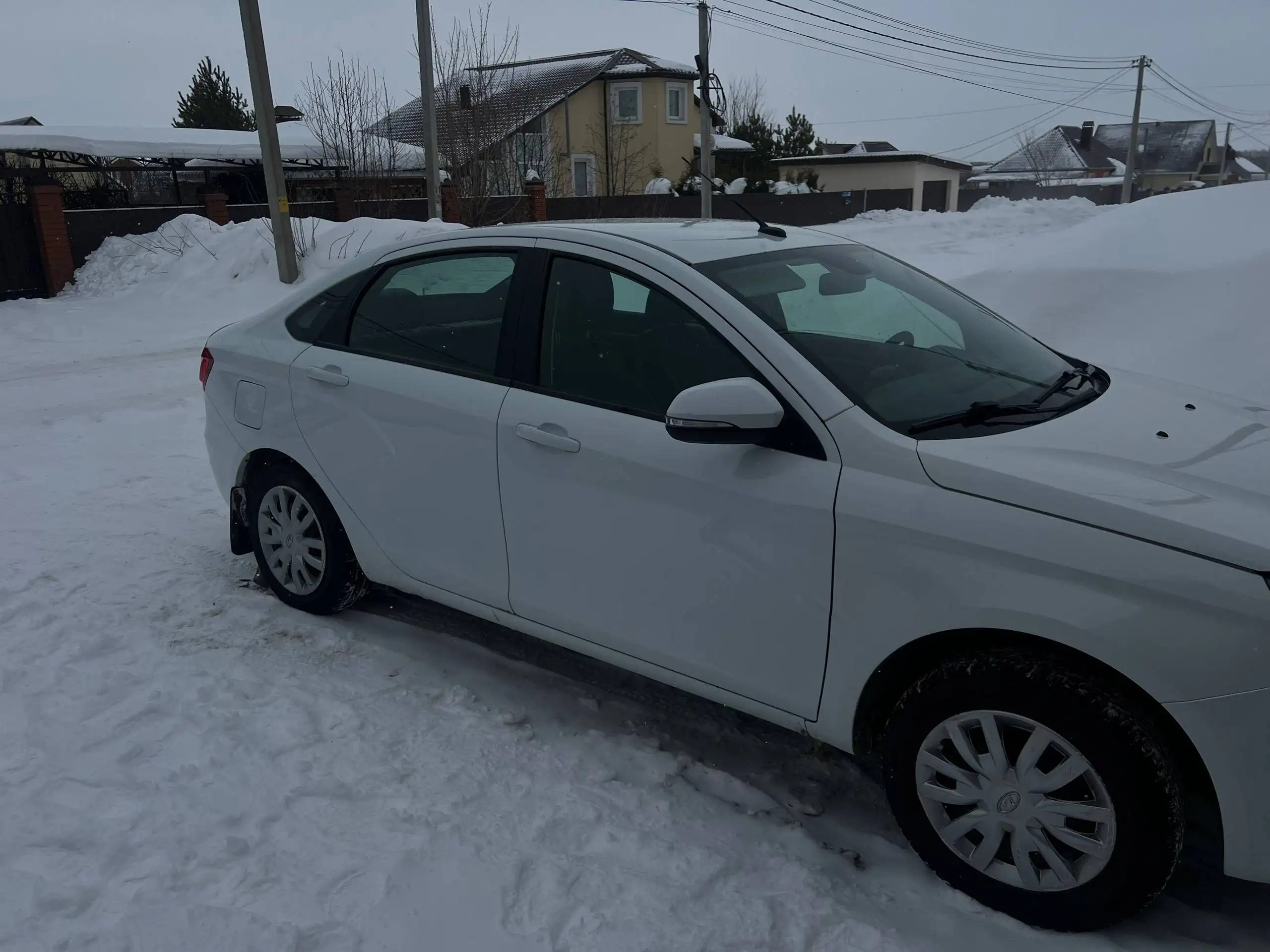 LADA Vesta 2023 Предмаксимальная комплектация - Легковые автомобили (Авто) в Челябинск