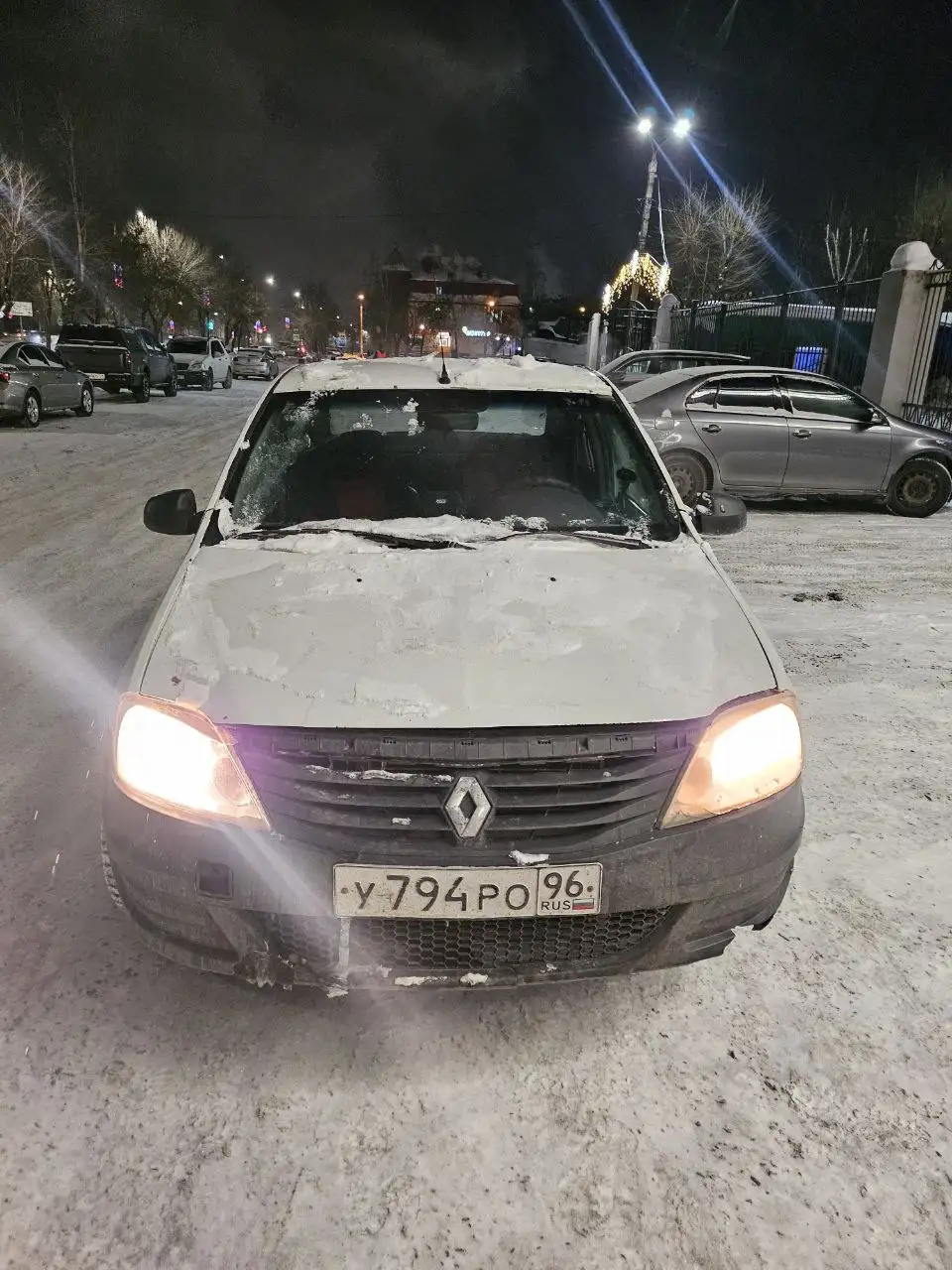 Рено Логан 2013 года - Авто в Челябинск