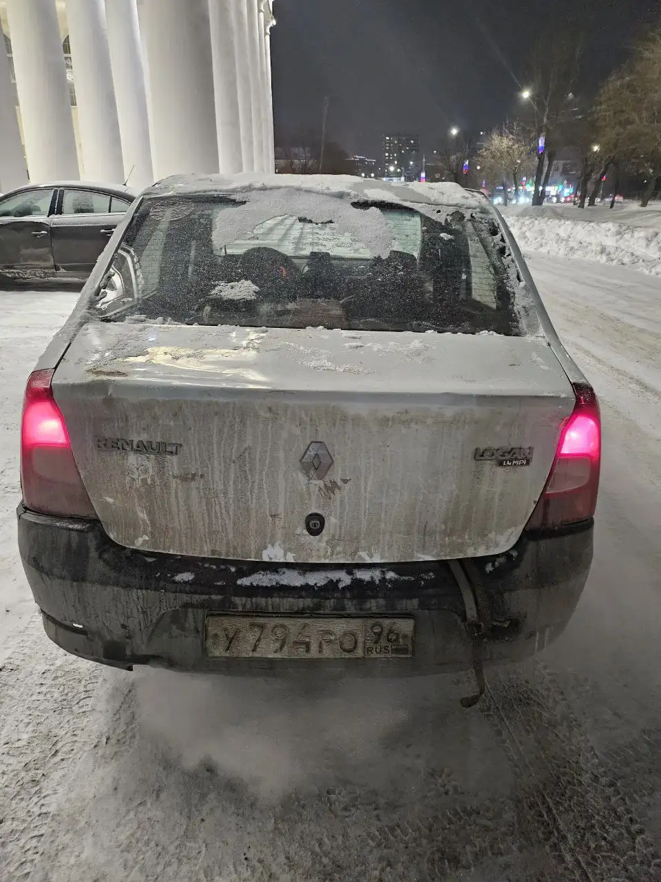 Рено Логан 2013 года - Авто в Челябинск