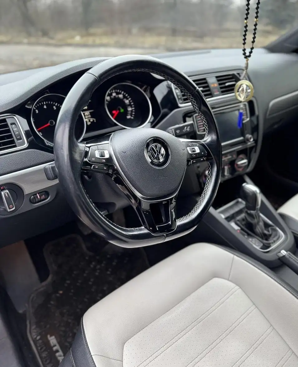 Продам Volkswagen Jetta 2017 года - Легковые автомобили (Авто) в Челябинск