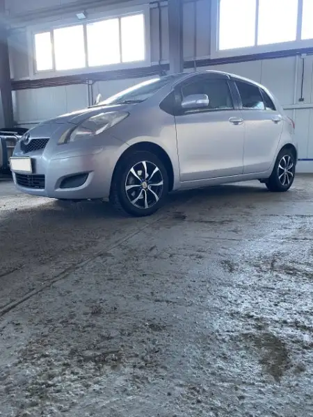 Toyota Vitz 2 поколение (XP90) 2007 года - Авто в Владивосток