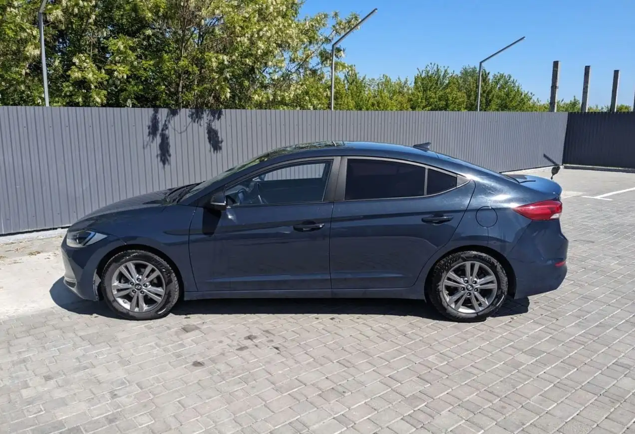 Продам Hyundai Avante 2016 - Легковые автомобили (Авто) в Челябинск