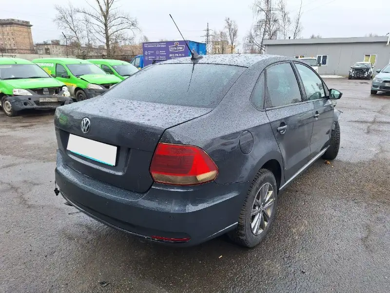 Volkswagen Polo 2018 года с пробегом 205700 км в Санкт-Петербурге - Легковые автомобили (Авто) в Санкт-Петербург