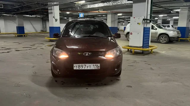 Продам Лада Калина 2 в цвете портвейн - Грузовики в Казань