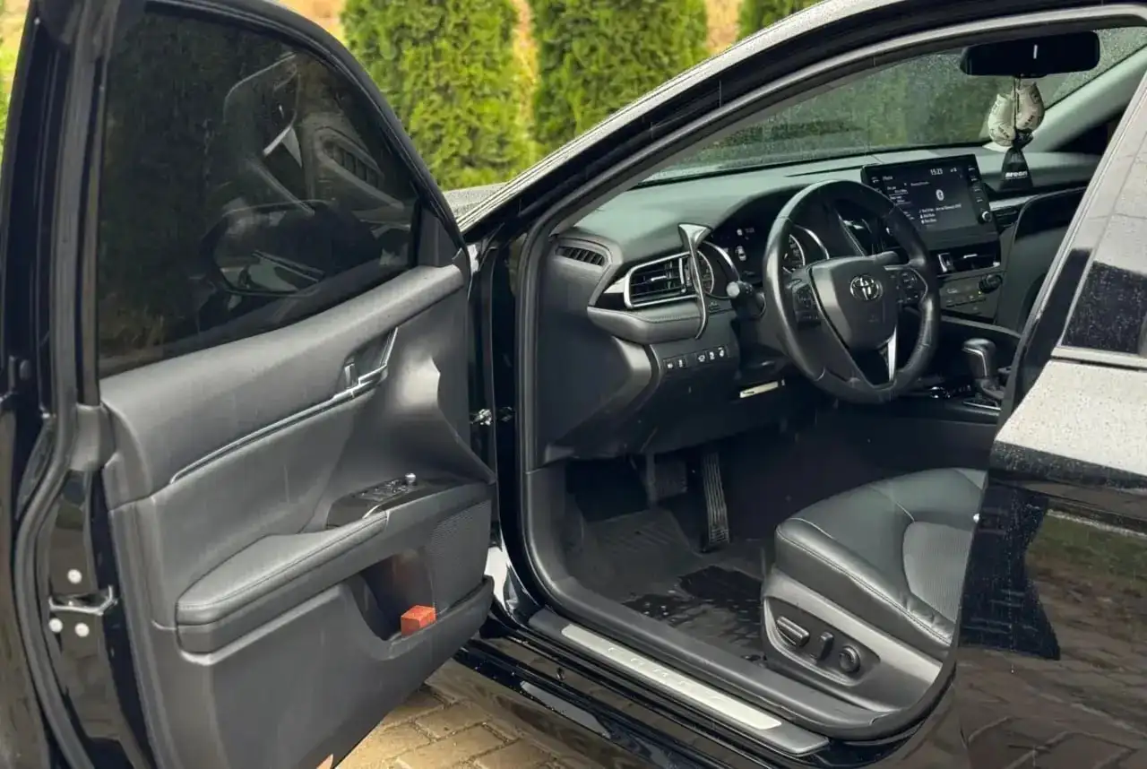 Продается Toyota Camry 2022 года в комплектации Prestige - Легковые автомобили (Авто) в Челябинск