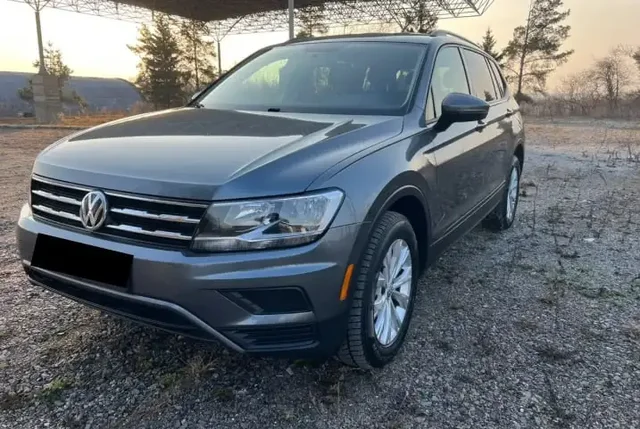 Volkswagen Tiguan 2018 кроссовер - Кроссовер в Челябинск