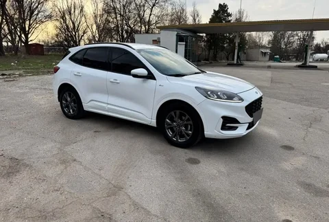 Ford Kuga 2021 1.5 EcoBoost AT - Кроссовер в Челябинск