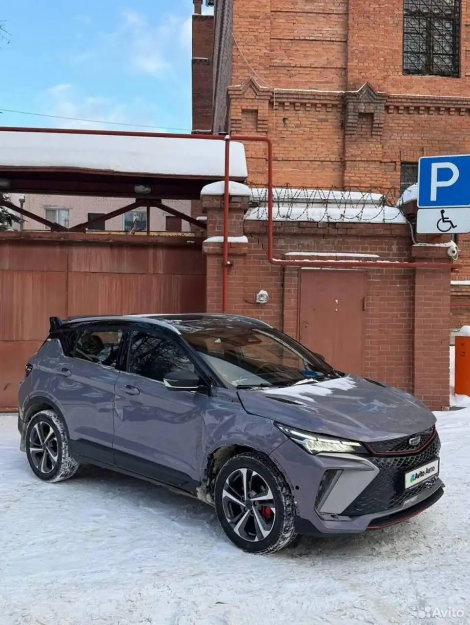 Продажа Geely Coolray 1.5 AMT 2024 года после ДТП - Легковые автомобили (Авто) в Челябинск