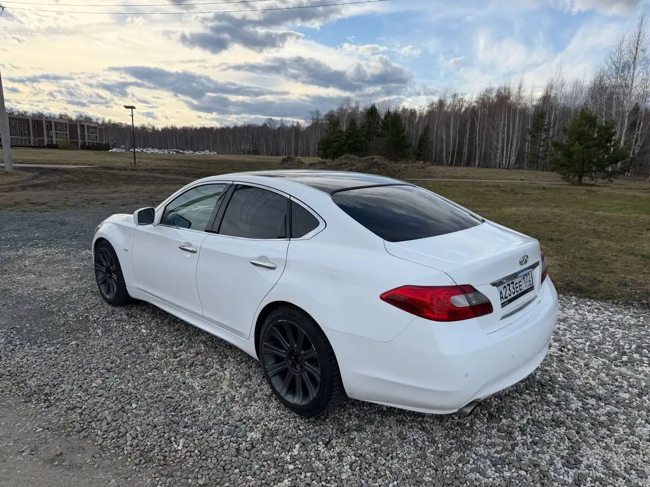 Продажа автомобиля Infiniti M56 2010 года - Авто в Челябинск