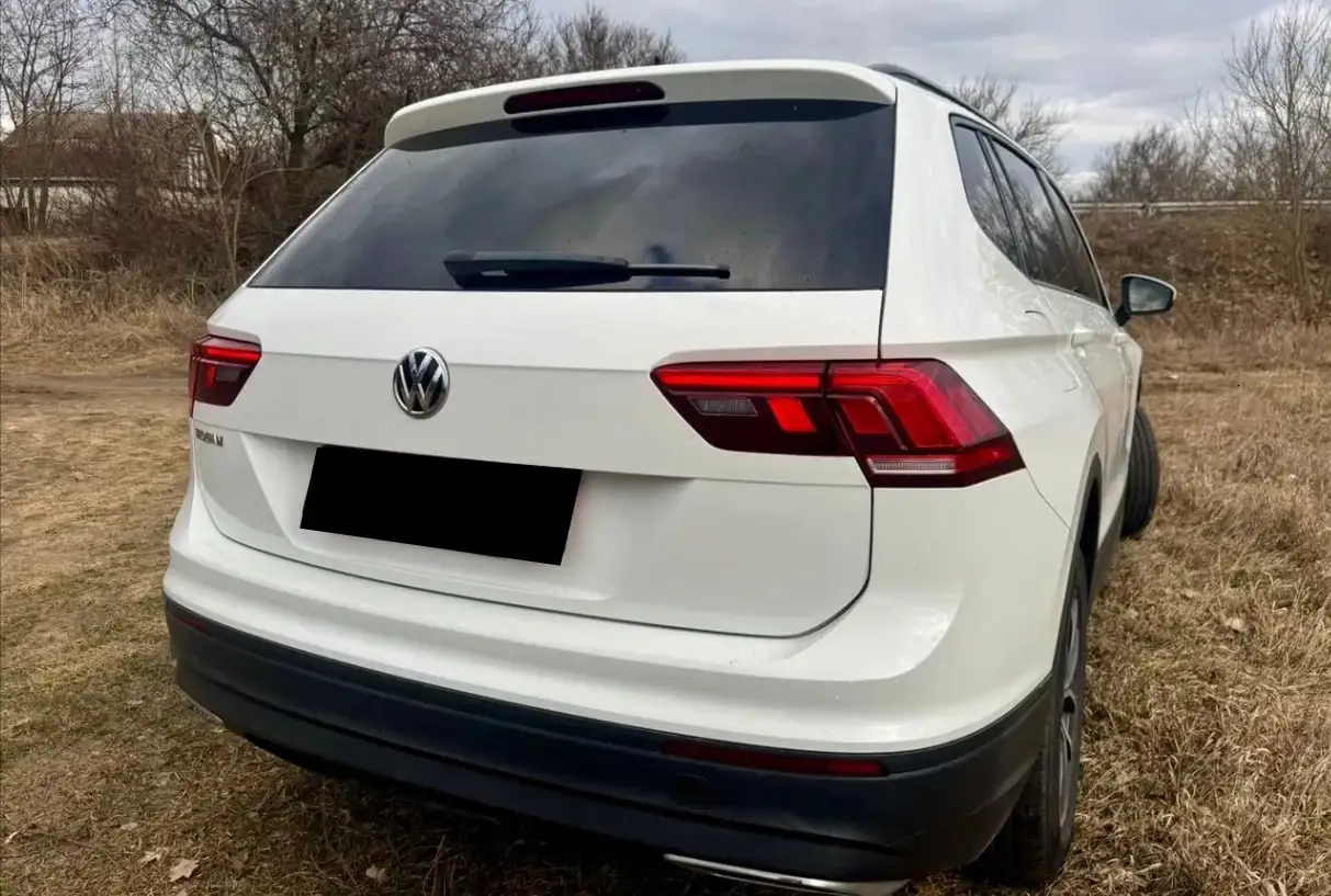 Volkswagen Tiguan 2021 2.0 TSI автомат 101000 км - Легковые автомобили (Авто) в Челябинск