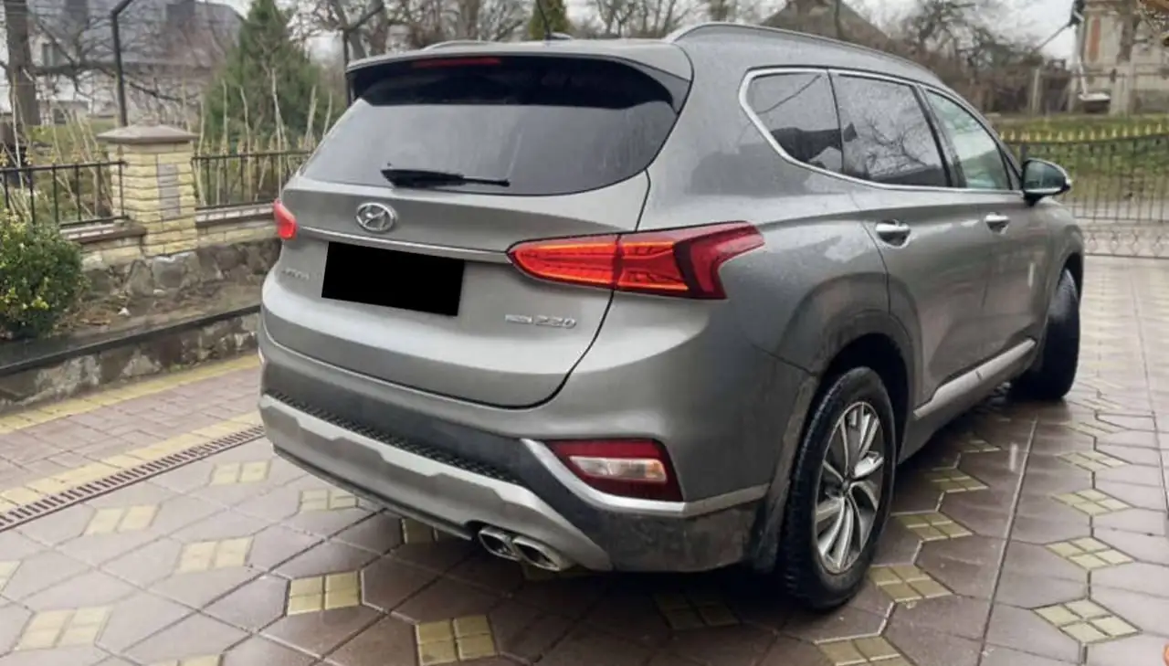 Hyundai Santa Fe 2019 года - Авто в Челябинск