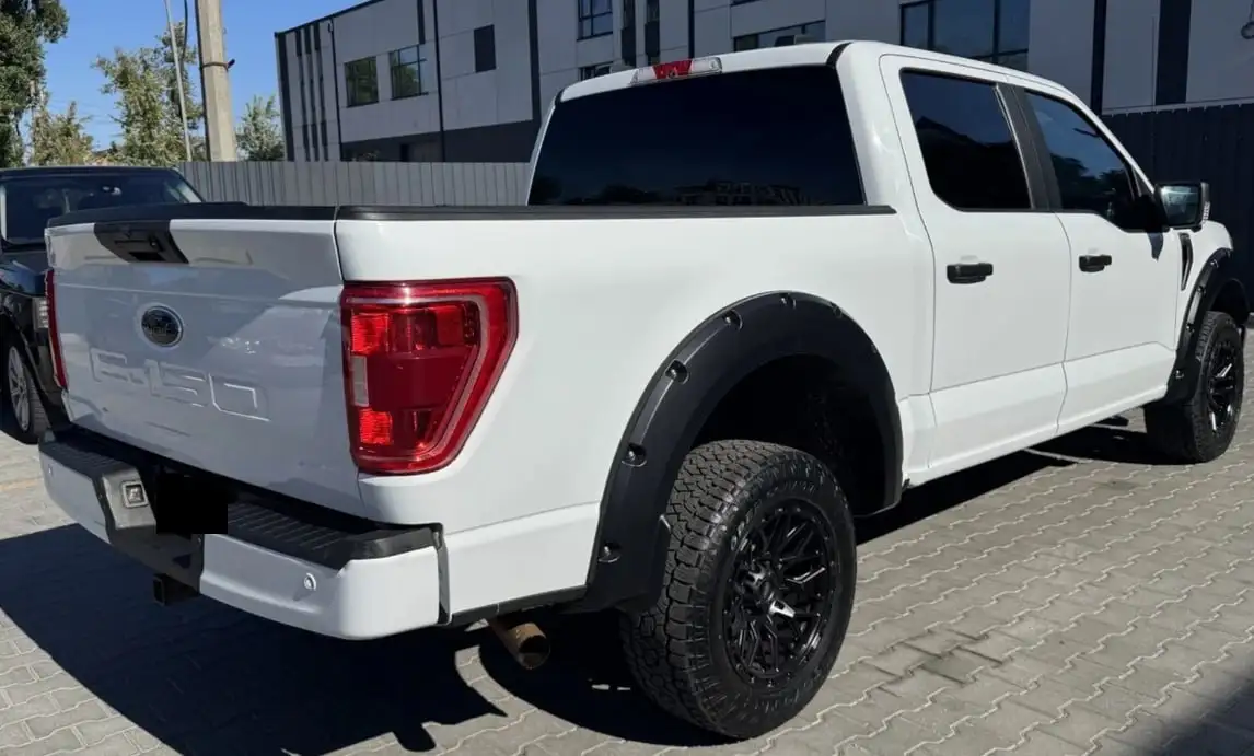 Ford F-150 2021, белый, 57 000 км - Внедорожники/пикапы (Авто) в Челябинск