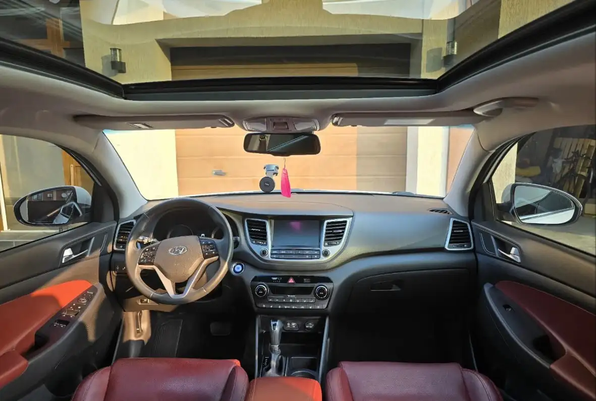 Hyundai Tucson 2017 максимальной комплектации - Авто в Челябинск