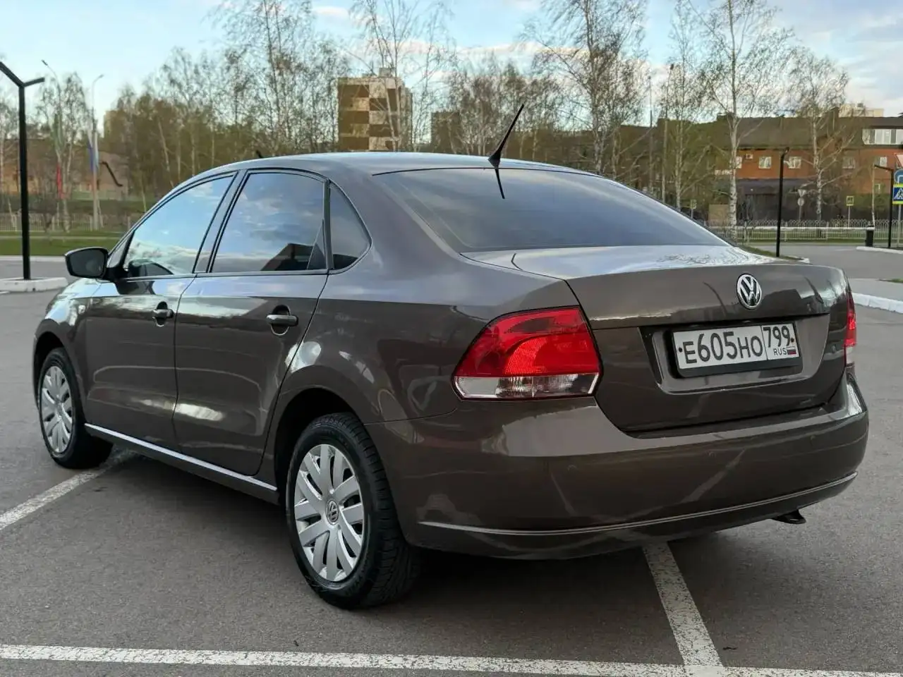 VW Polo 1.6 автомат 2015 - Легковые автомобили (Авто) в Набережные Челны